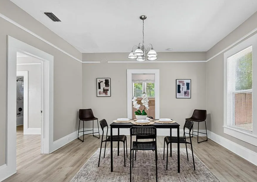 5518 Alta St #1 - Photo 4 of 12