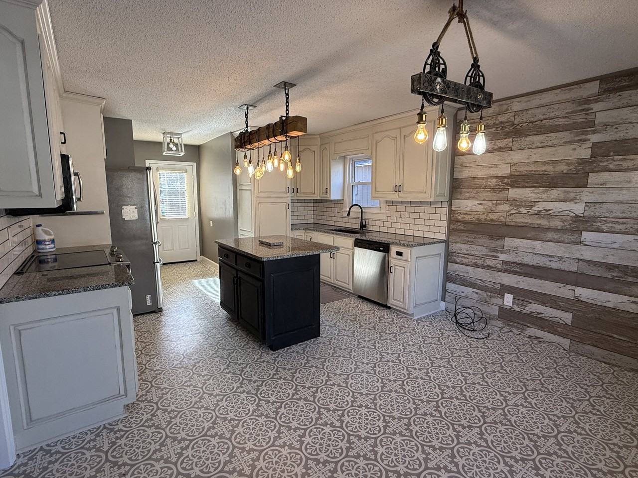 5664 Buckhorn Rd #1 - Photo 3 of 10