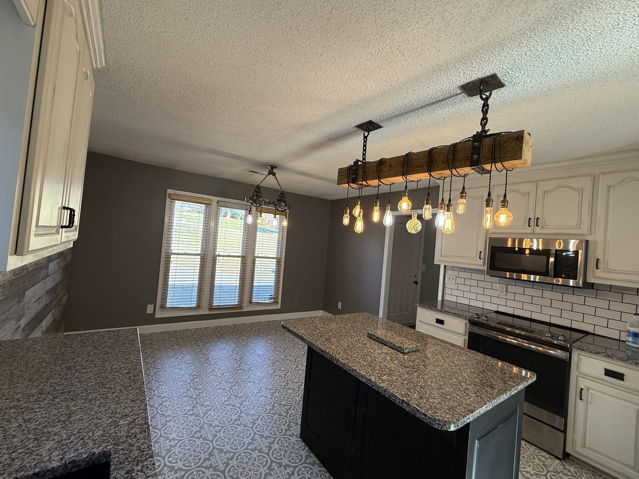 5664 Buckhorn Rd #1 - Photo 4 of 10