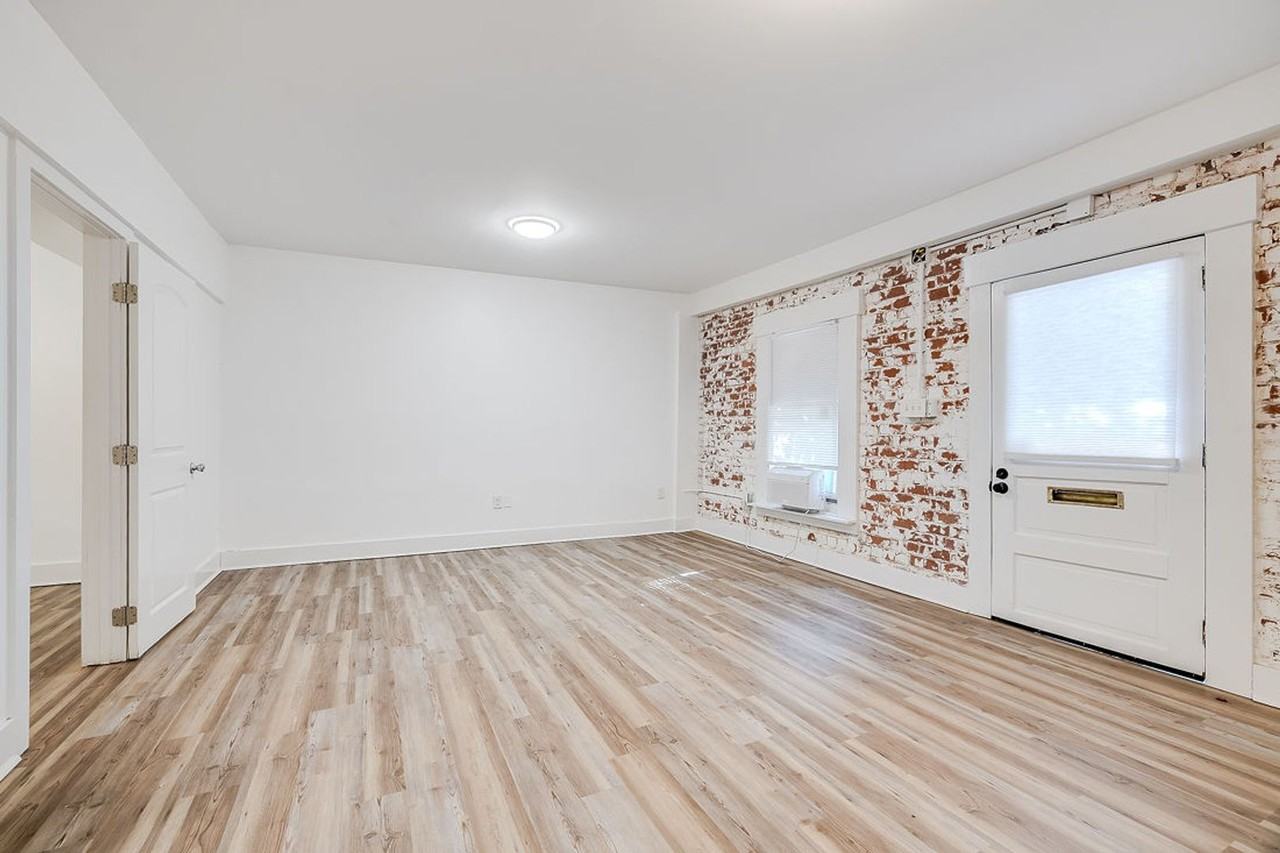 512 E Liberty St - Photo 6 of 14