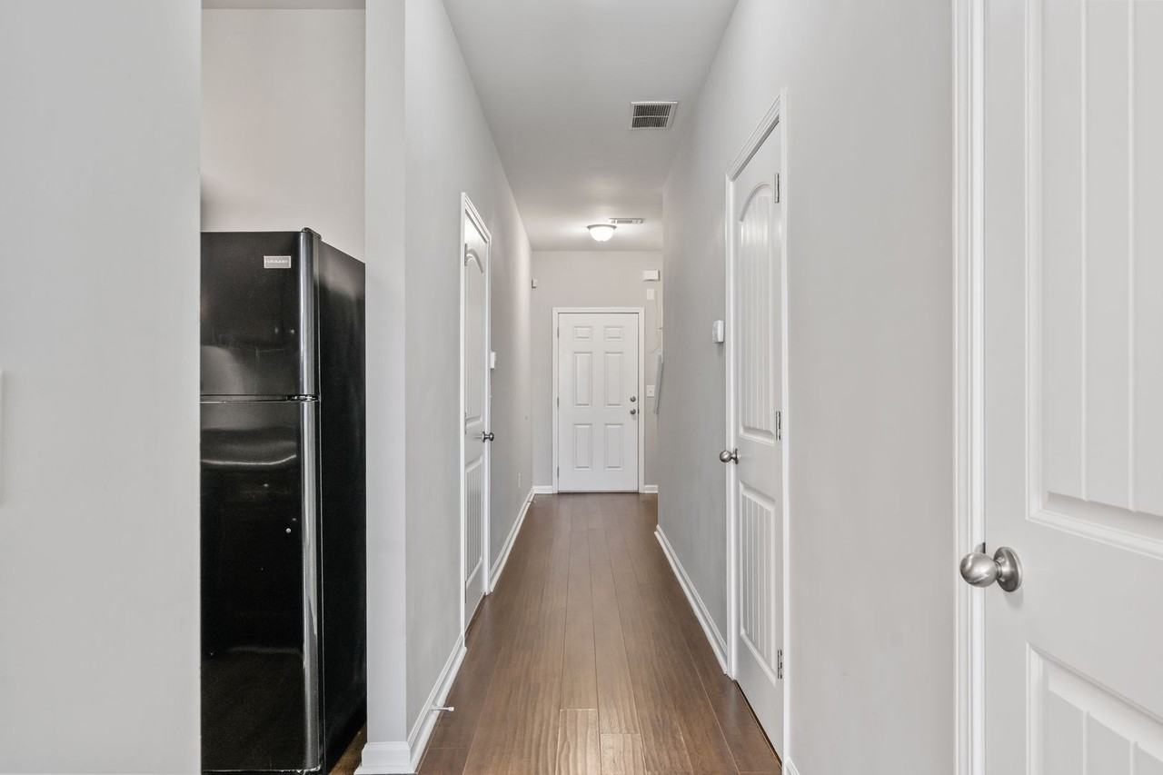 3014 Bonnes Dr - Photo 5 of 27