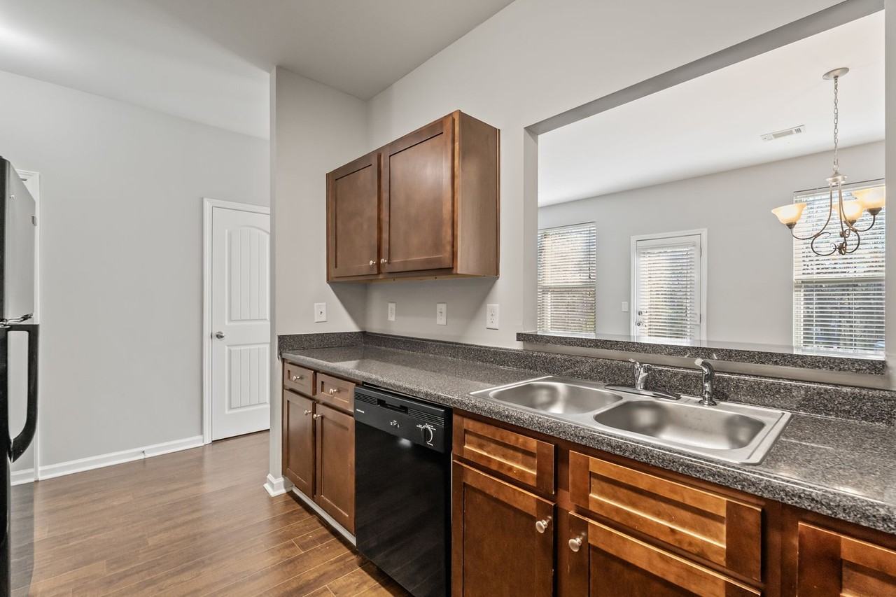 3014 Bonnes Dr - Photo 6 of 27