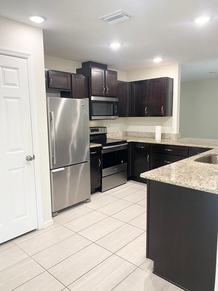 5635 Pillar Ave - Photo 5 of 27