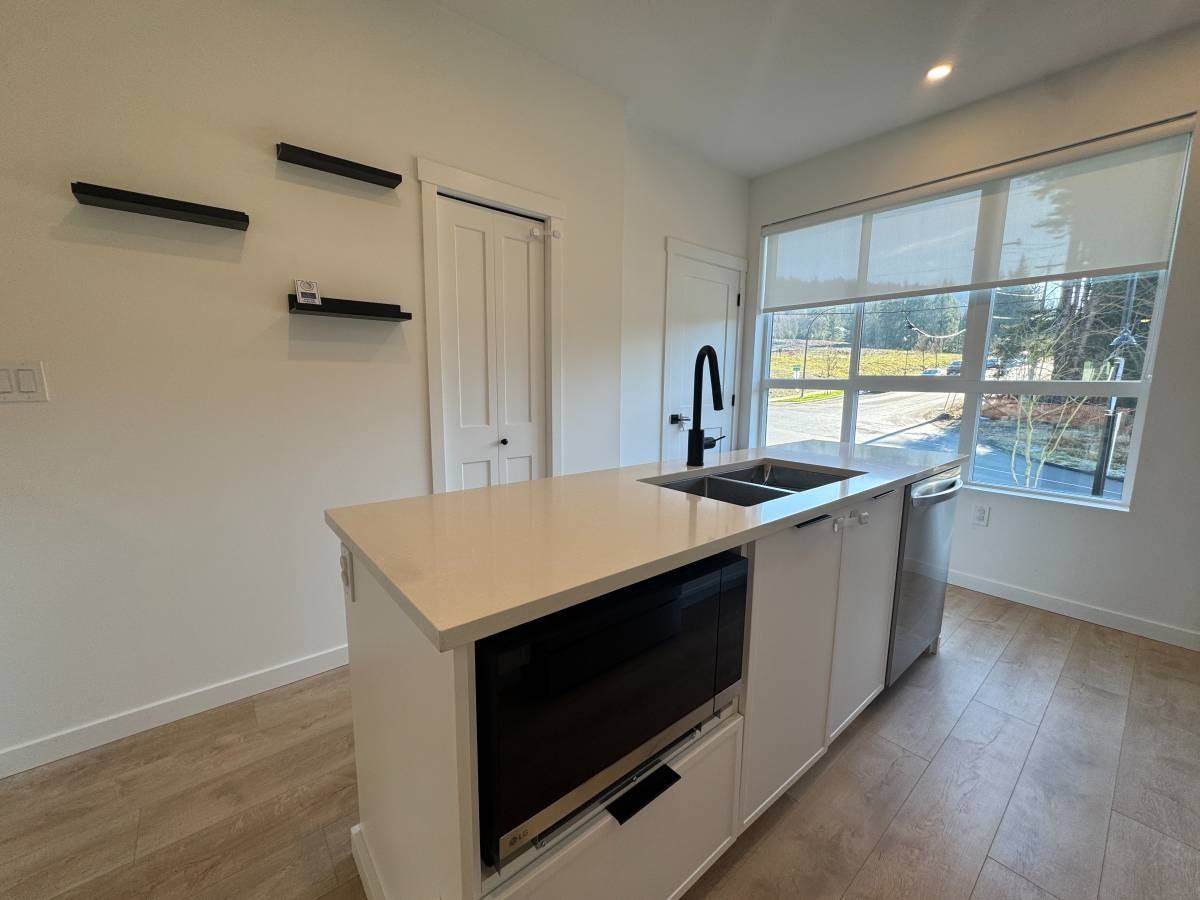 24951 112 Avenue #165 - Photo 7 of 20