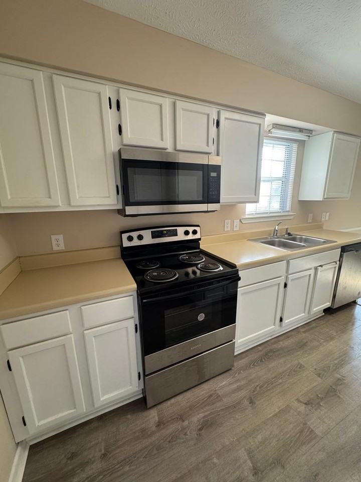 529 Michele Dr - Photo 5 of 20