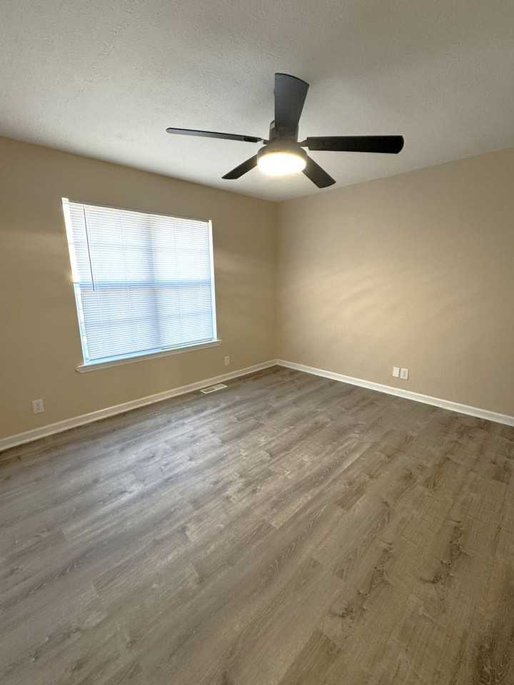 529 Michele Dr - Photo 7 of 20