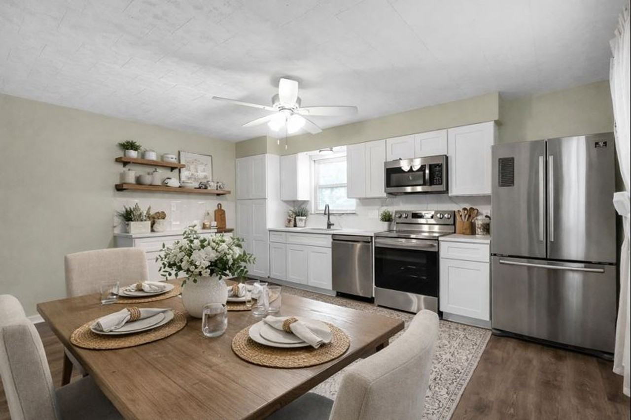 272 Collingwood Ave - Photo 3 of 50