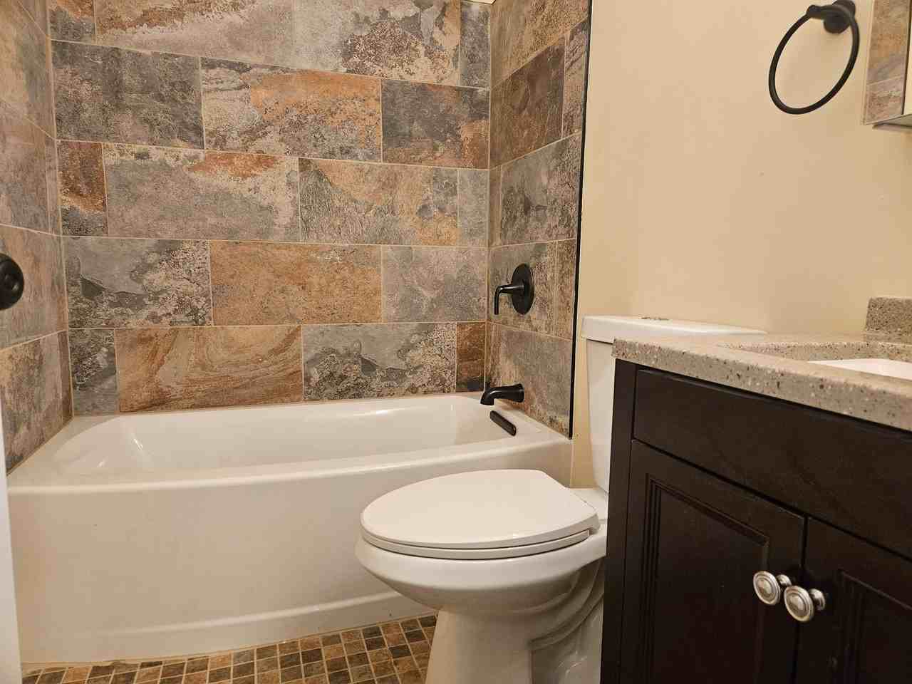 920 N Church St - Photo 5 of 13