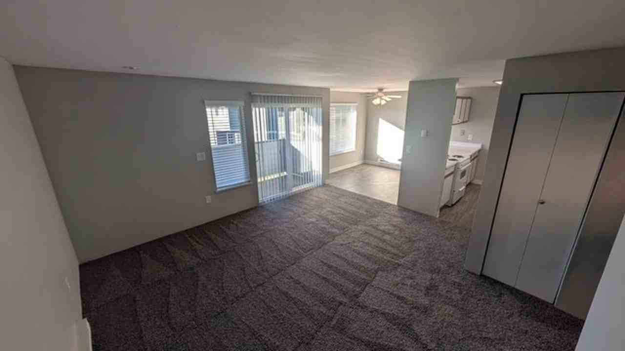 Stillwater Apartments - Photo 4 of 45