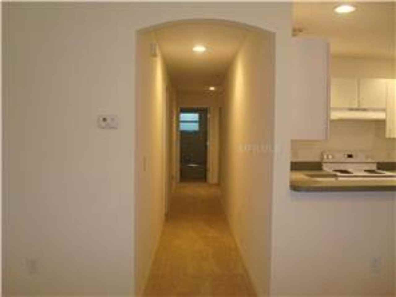 185 Owenshire Cir - Photo 7 of 17