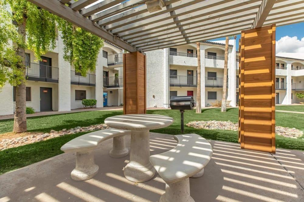 2634 N 51st Ave - Photo 6 of 28