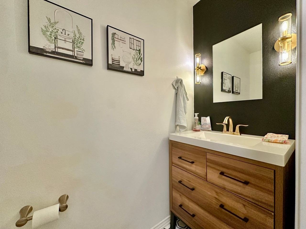 1363 S 11th St - Photo 7 of 17