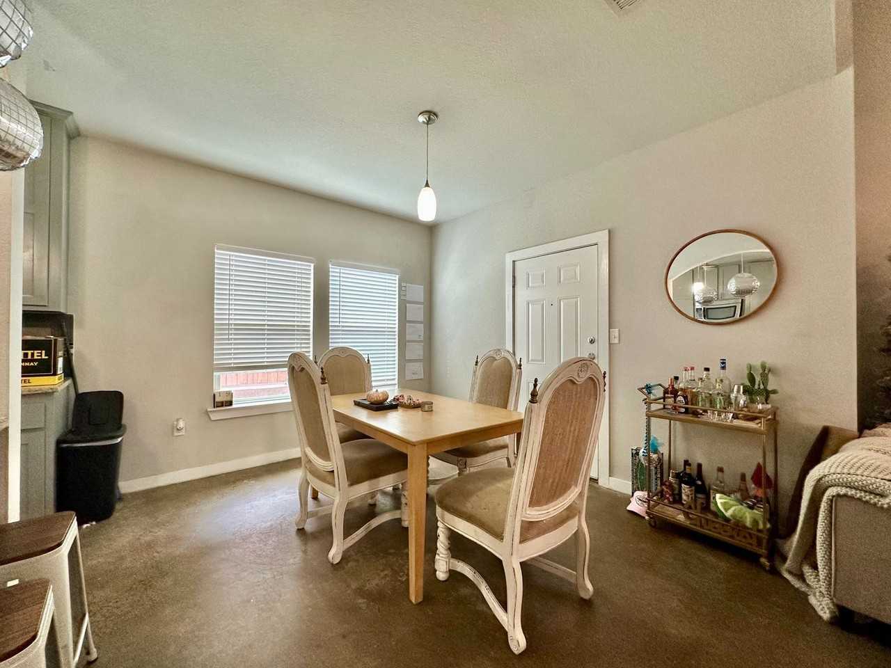 Colorful Modern 4/4 Townhomes in the Baylor Bubble! - Photo 5 of 19