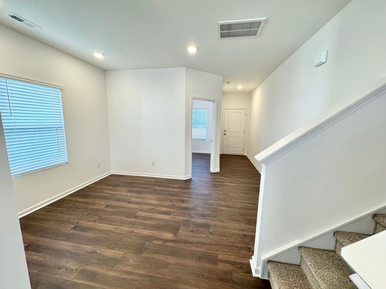 156 Cougar Ln - Photo 4 of 22