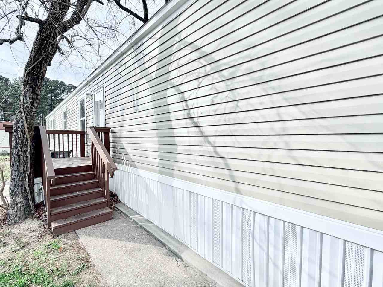 117 Betty St - Photo 2 of 23