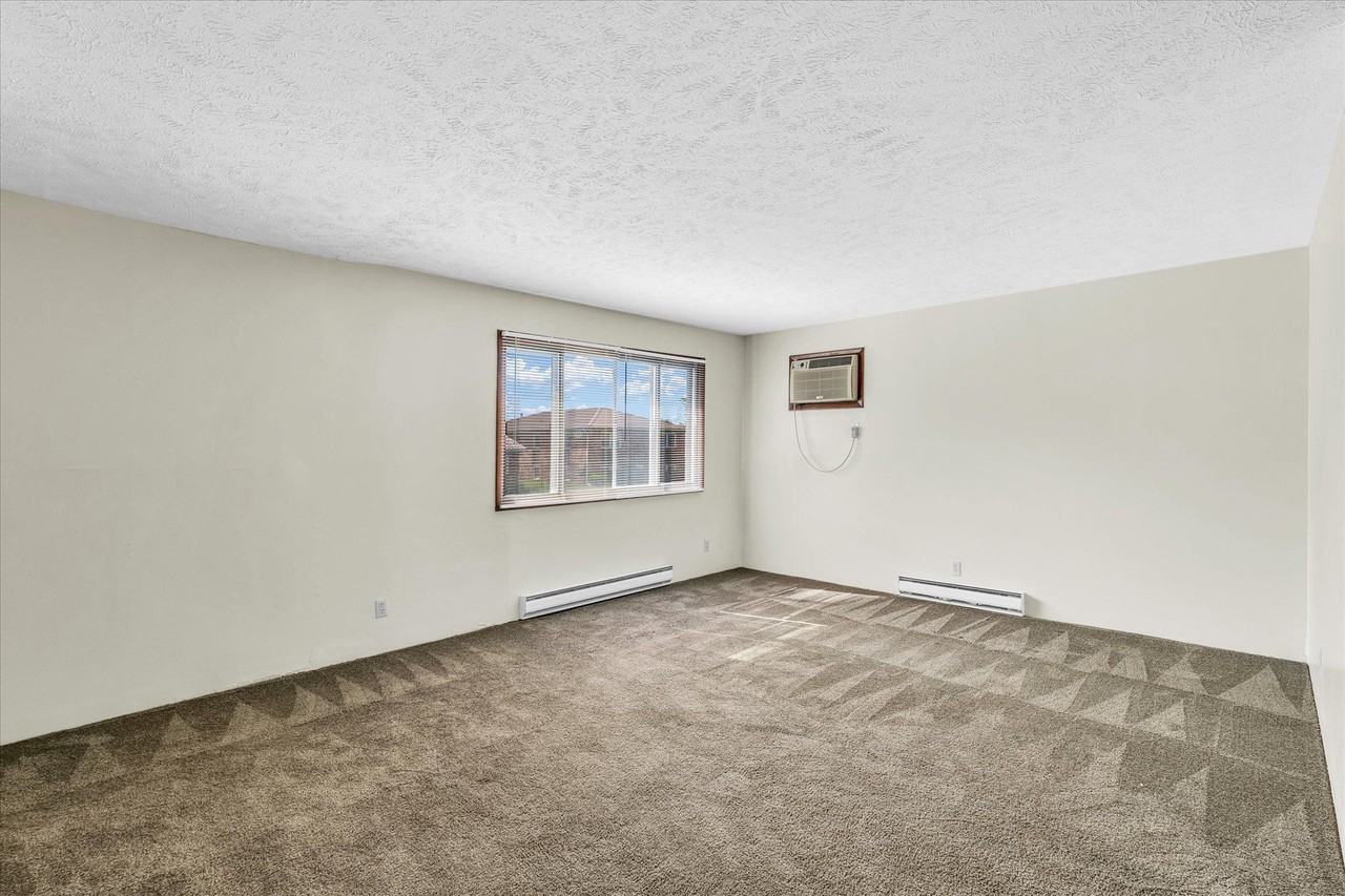 712 Arcadia Dr - Photo 6 of 19