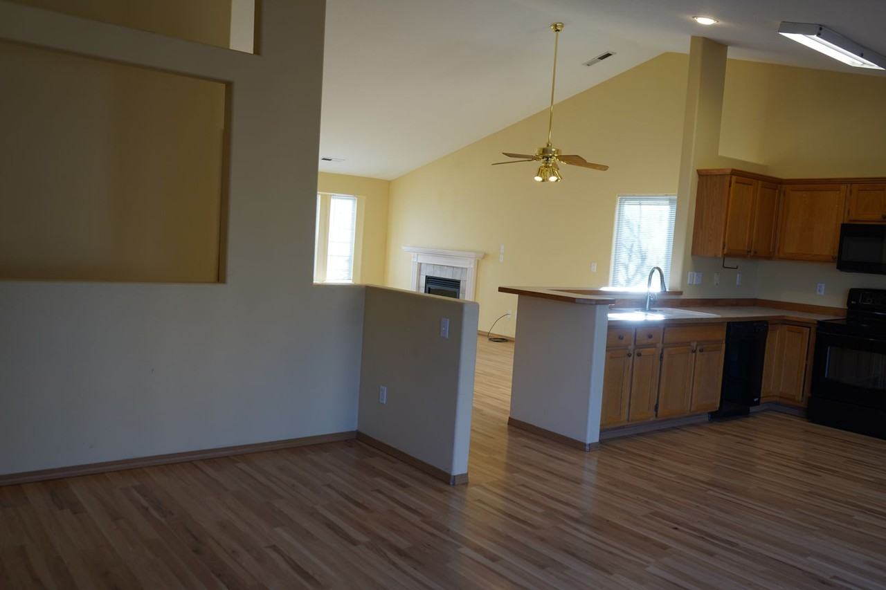 2917 Nw Watkins Ct - Photo 5 of 12