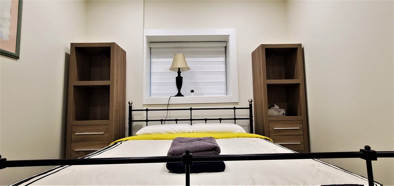 16640 19 Avenue - Photo 6 of 18