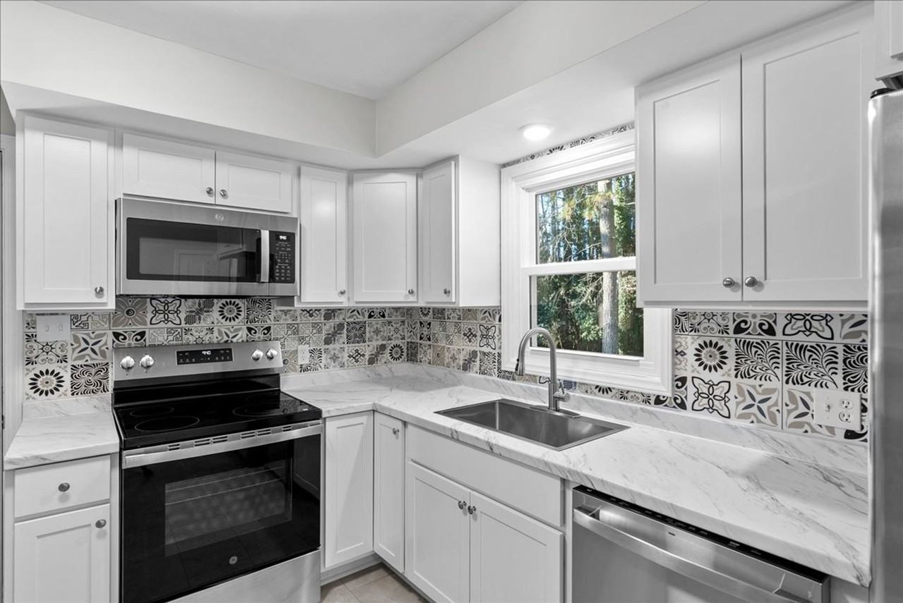 30 Orchard St - Photo 2 of 29