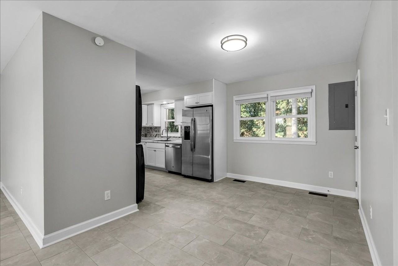30 Orchard St - Photo 7 of 29