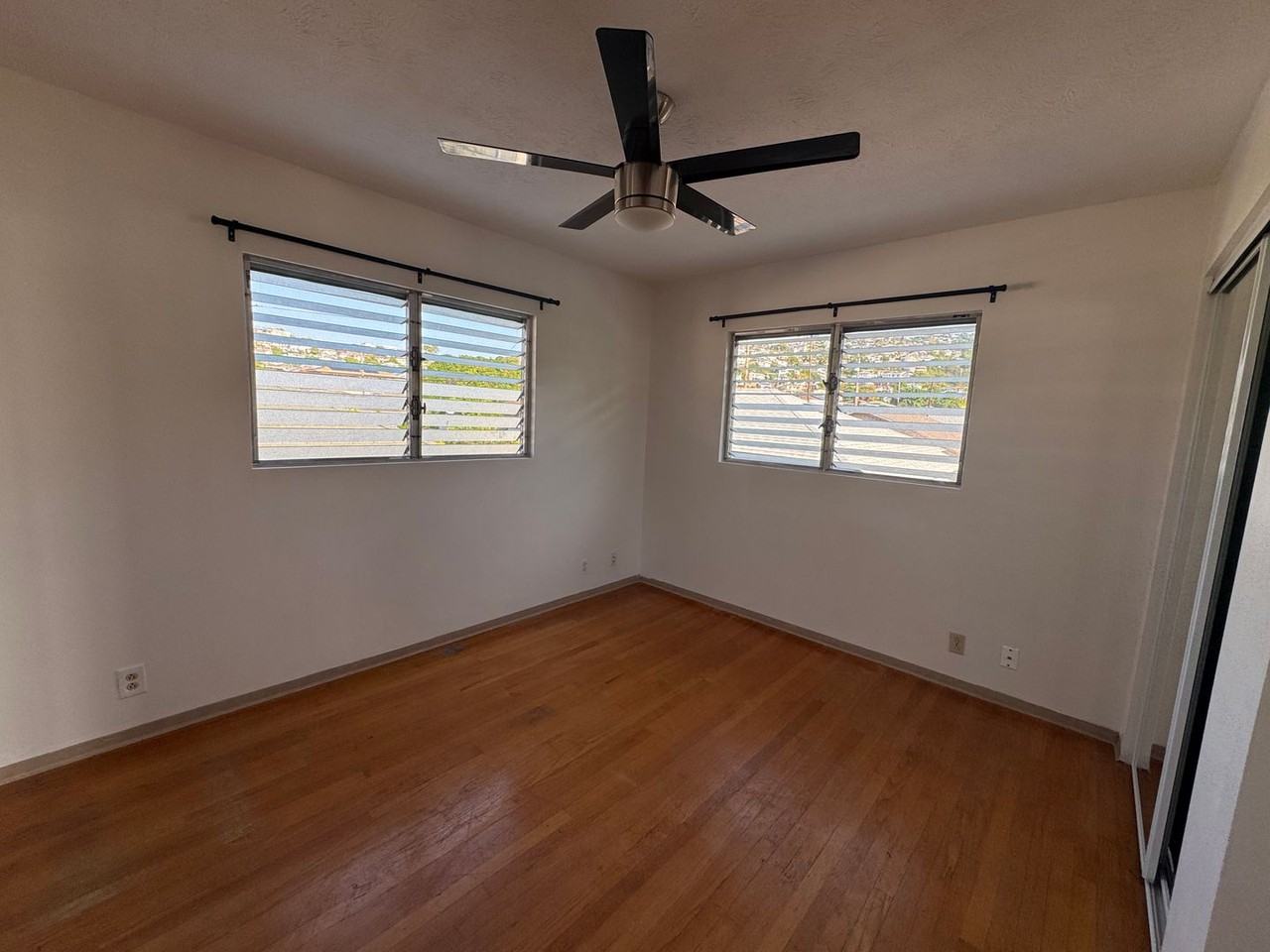 3838 Keanu St - Photo 4 of 16