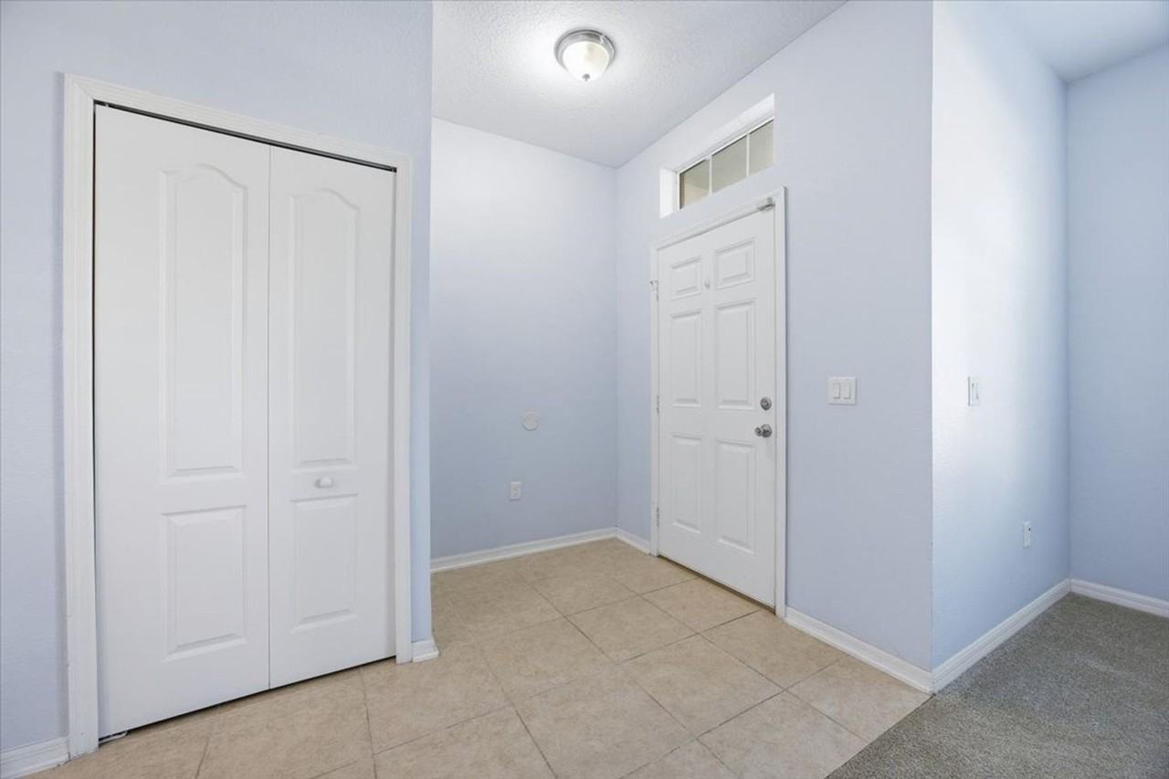 5588 Sycamore Canyon Dr - Photo 5 of 36