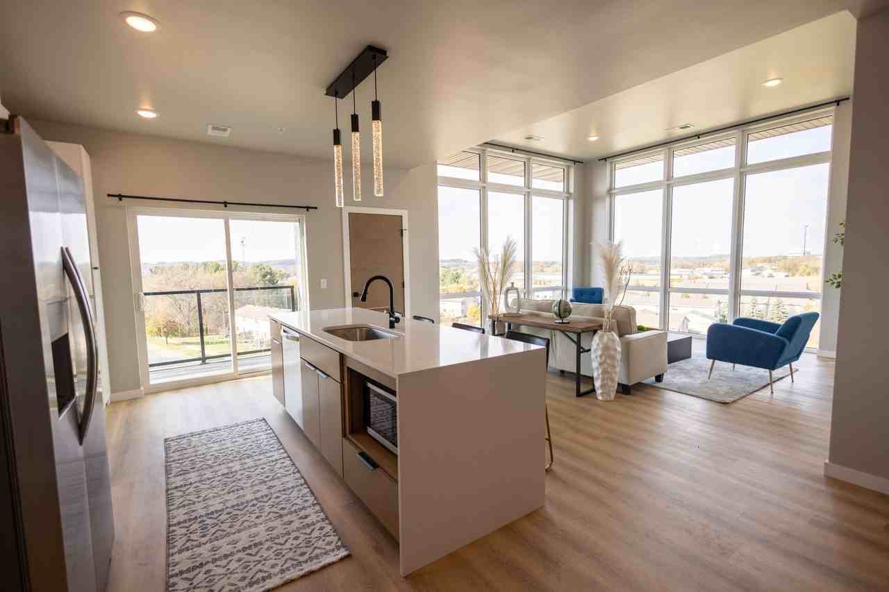 1233 West Hamilton Avenue - Photo 7 of 18