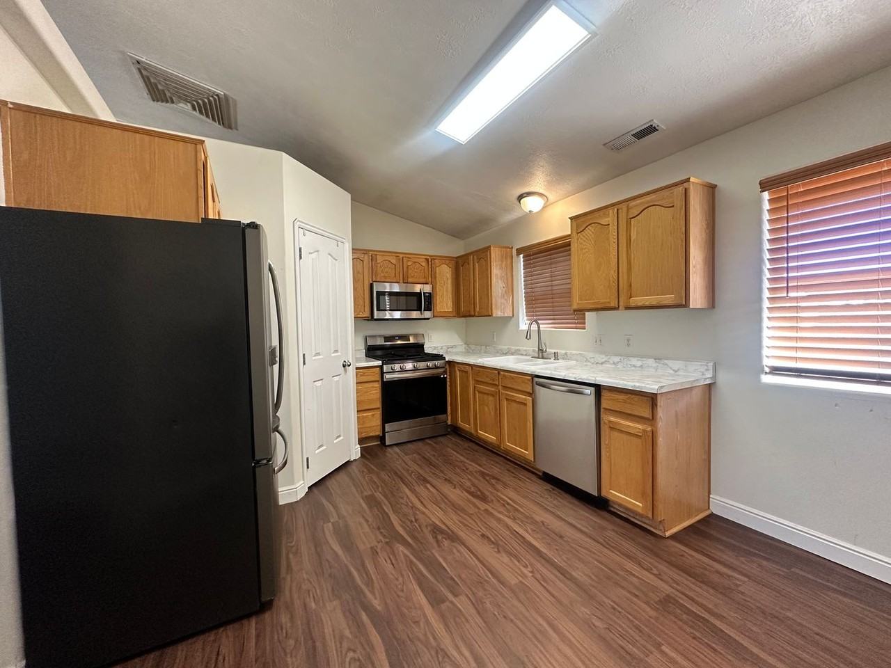 4592 N Marshal Trl - Photo 6 of 21