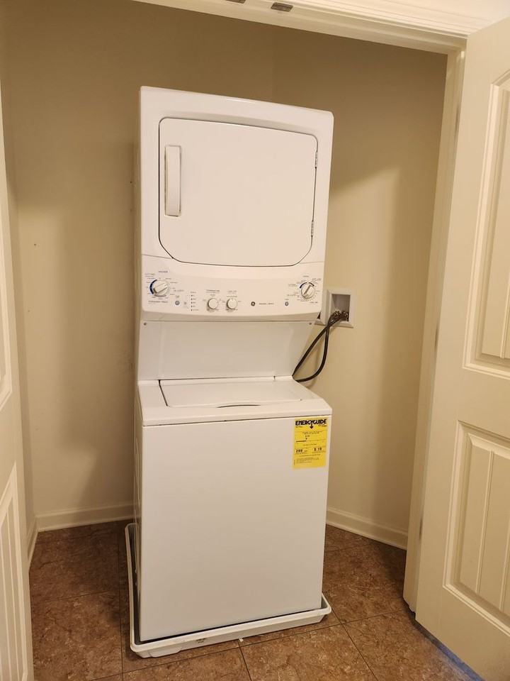 Sutherland Village - Photo 3 of 31