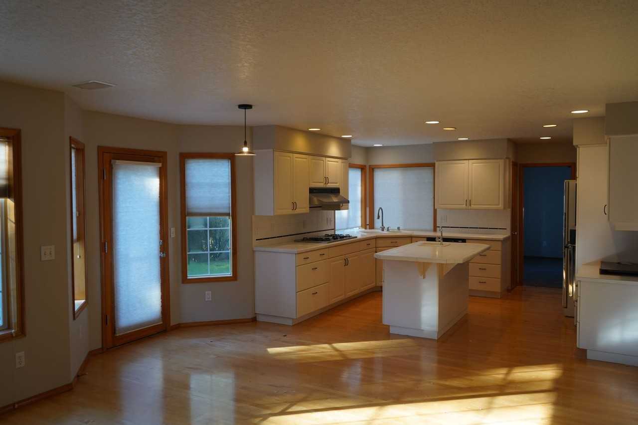 12507 Se 24th St - Photo 7 of 15