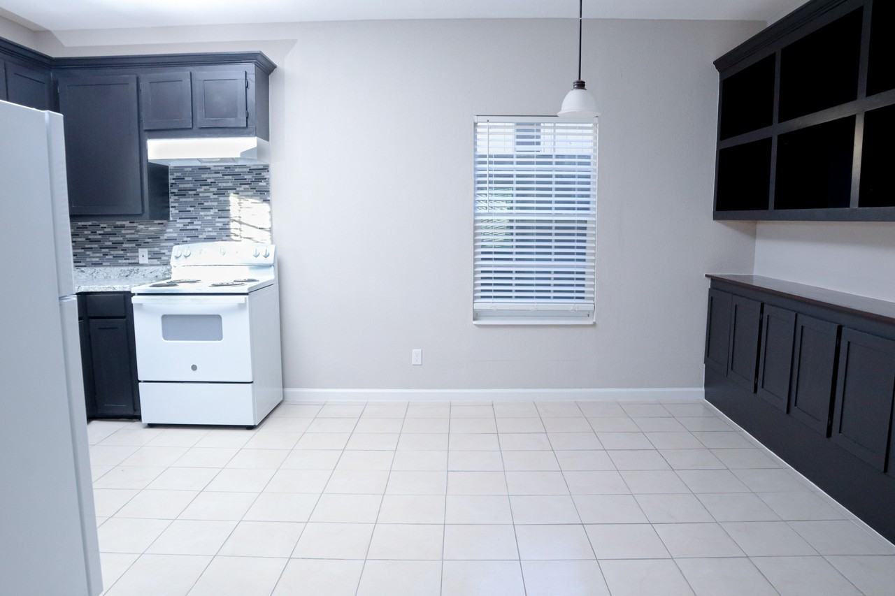 8501 Michigan Ave #1 - Photo 3 of 17