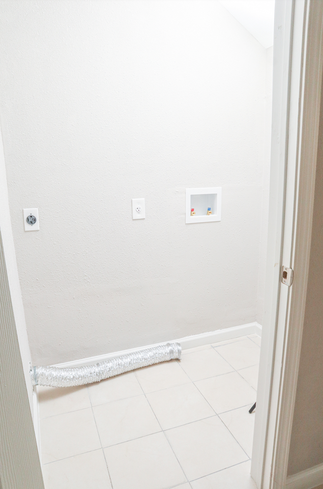 8501 Michigan Ave #1 - Photo 4 of 17