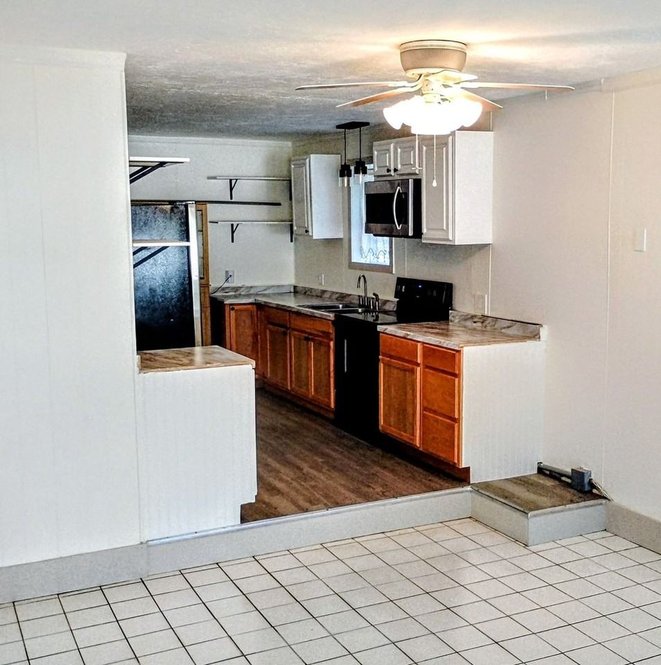 159 Michigan Ave - Photo 3 of 9