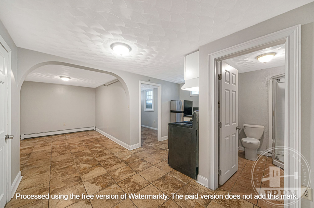 186 John St - Photo 2 of 34