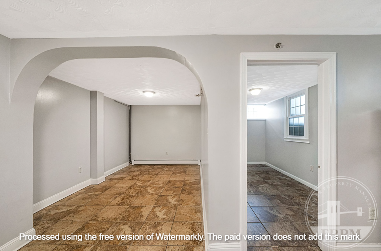 186 John St - Photo 5 of 34