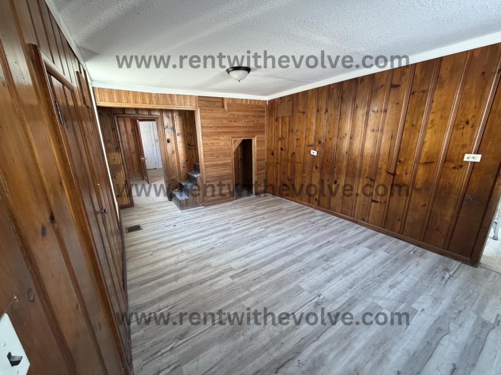 213 W High St - Photo 7 of 7