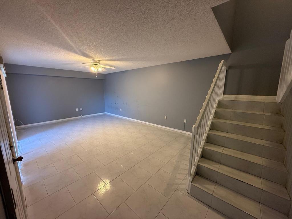 5276 Middle Ct - Photo 4 of 16