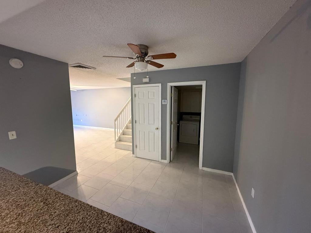 5276 Middle Ct - Photo 7 of 16