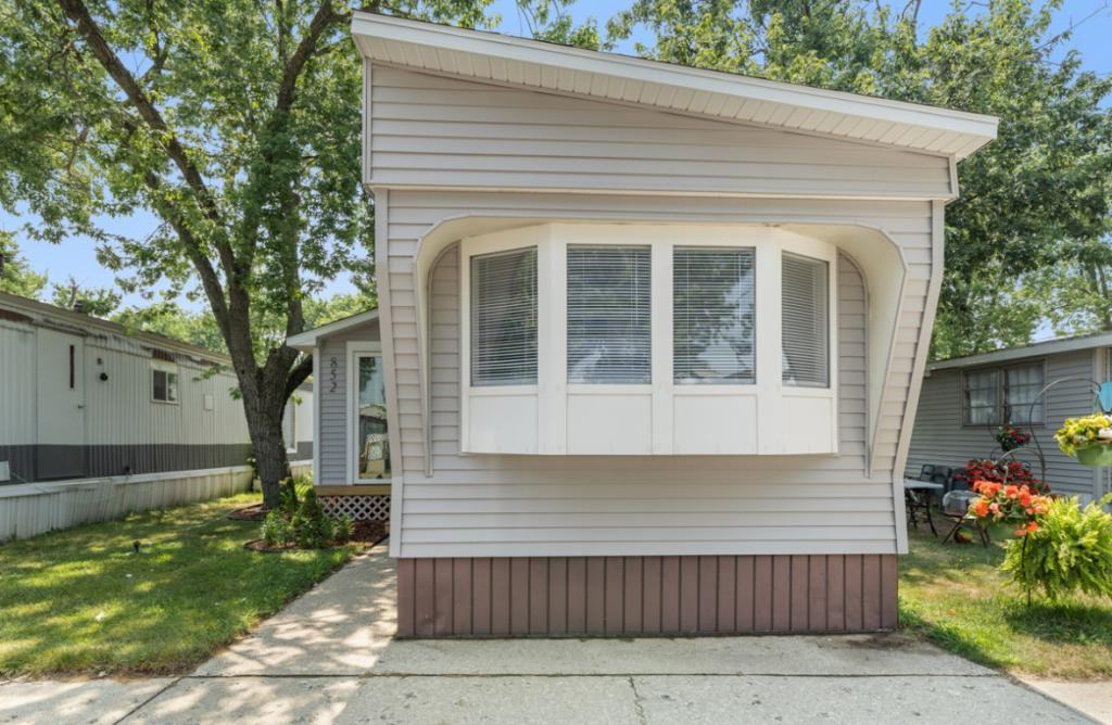 852 Tarpon St Sw - Photo 2 of 11