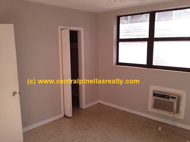 1040 S Fort Harrison Ave #5 - Photo 7 of 9