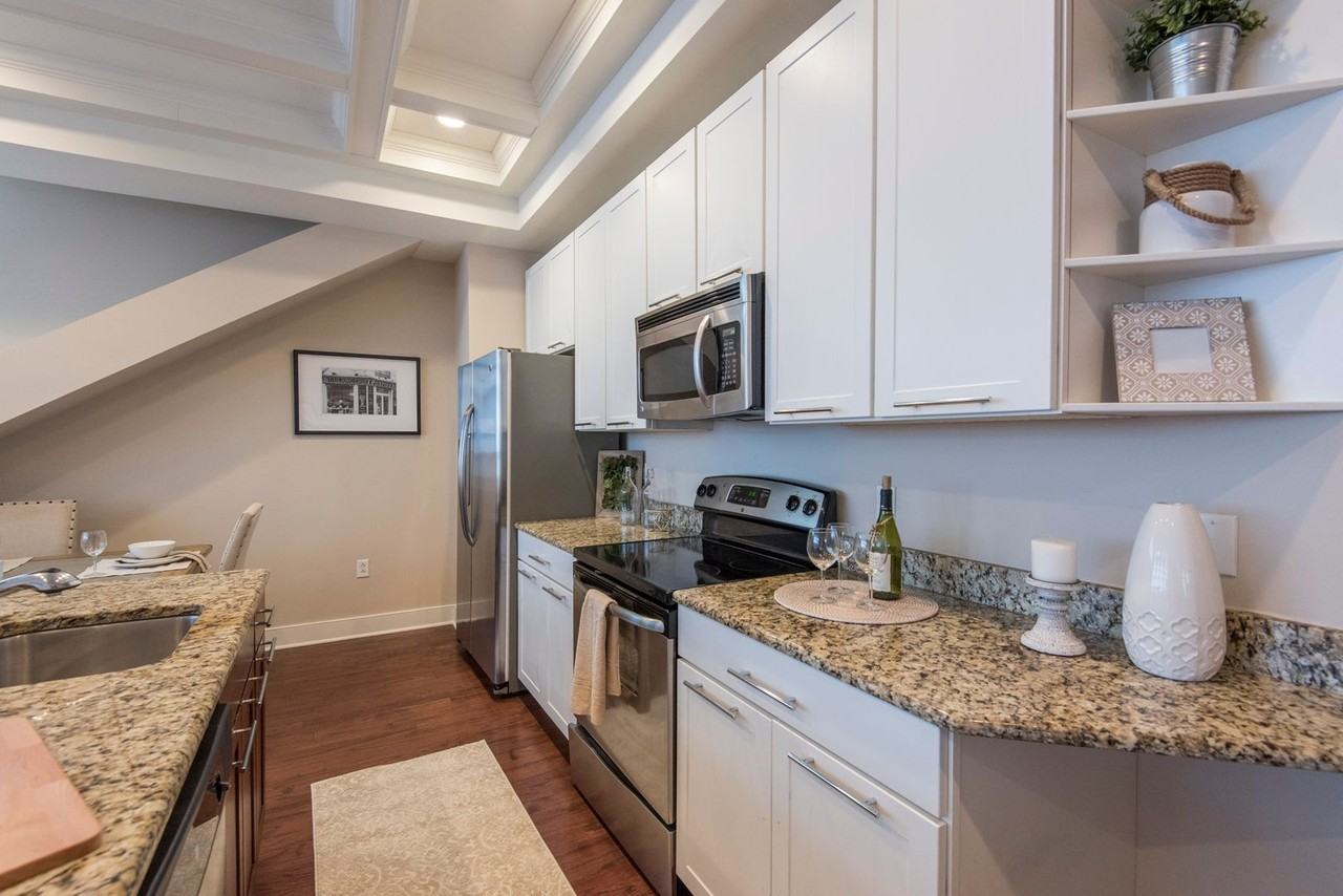 1501 Locust Street [Residential] - Photo 3 of 50