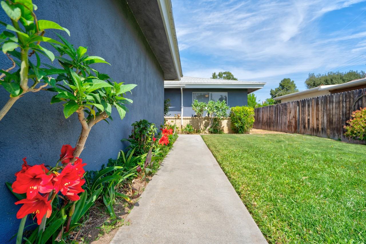 8311 Raintree Ave #NA - Photo 3 of 35