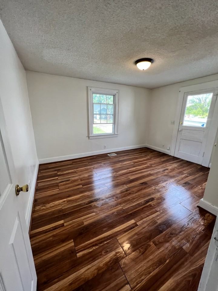 215 Radnor St #NA - Photo 4 of 17