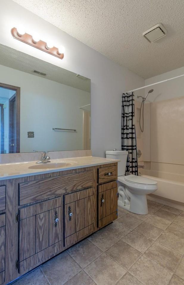 2317 Highland Hill Dr #NA - Photo 3 of 6