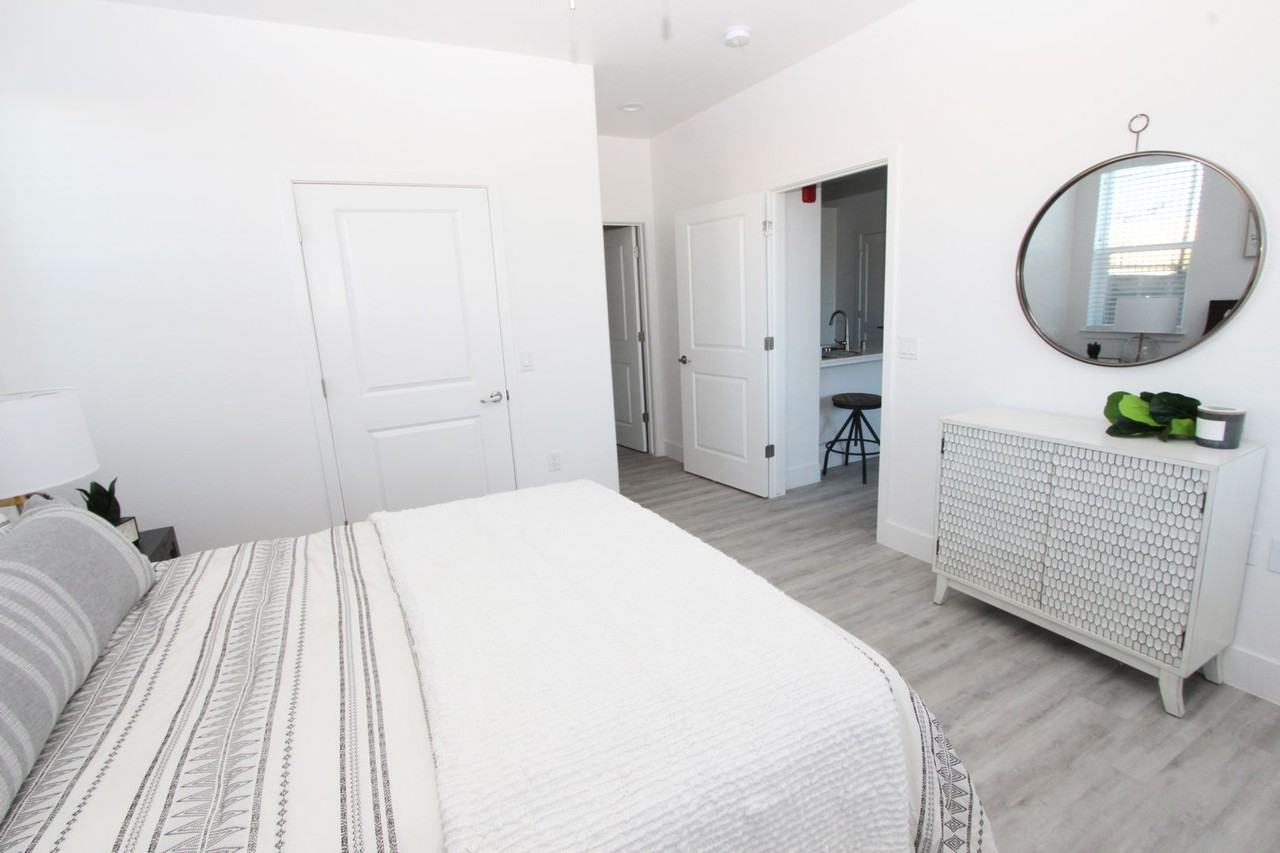 The Apartments at Santana Ranch - Photo 6 of 10