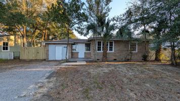 featured image of 307 Hermey Ave