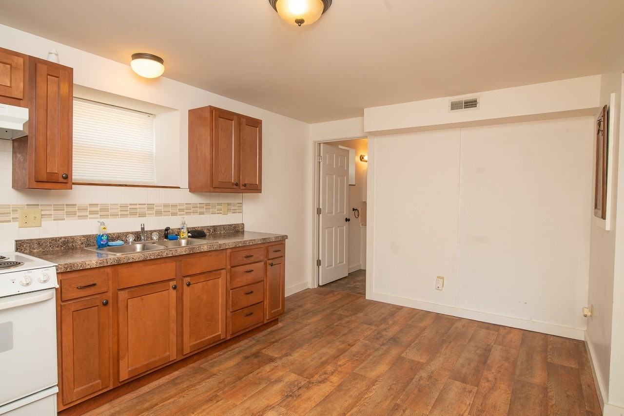 203 Ash St #1 - Photo 5 of 24