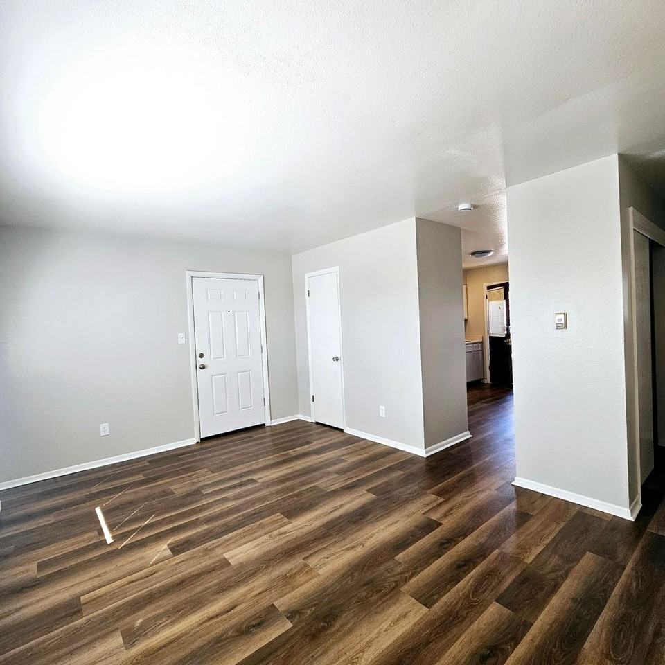 4234 Forrest Hill Rd #1 - Photo 5 of 16