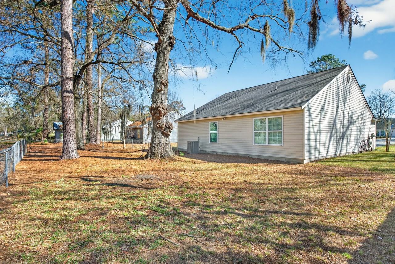 236 Osprey Dr - Photo 3 of 27