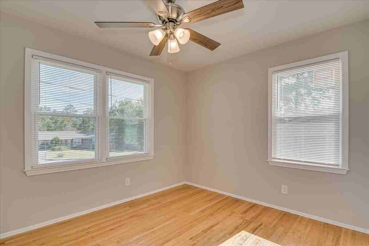 3210 Trailwood Ct - Photo 3 of 33